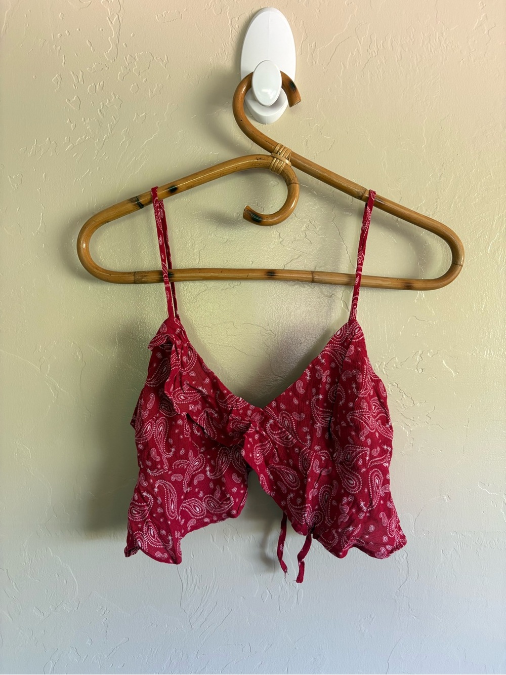 NWT Garage Red Paisley Hankerchief Print Ruffle Crop Cami Tank Top Size XS